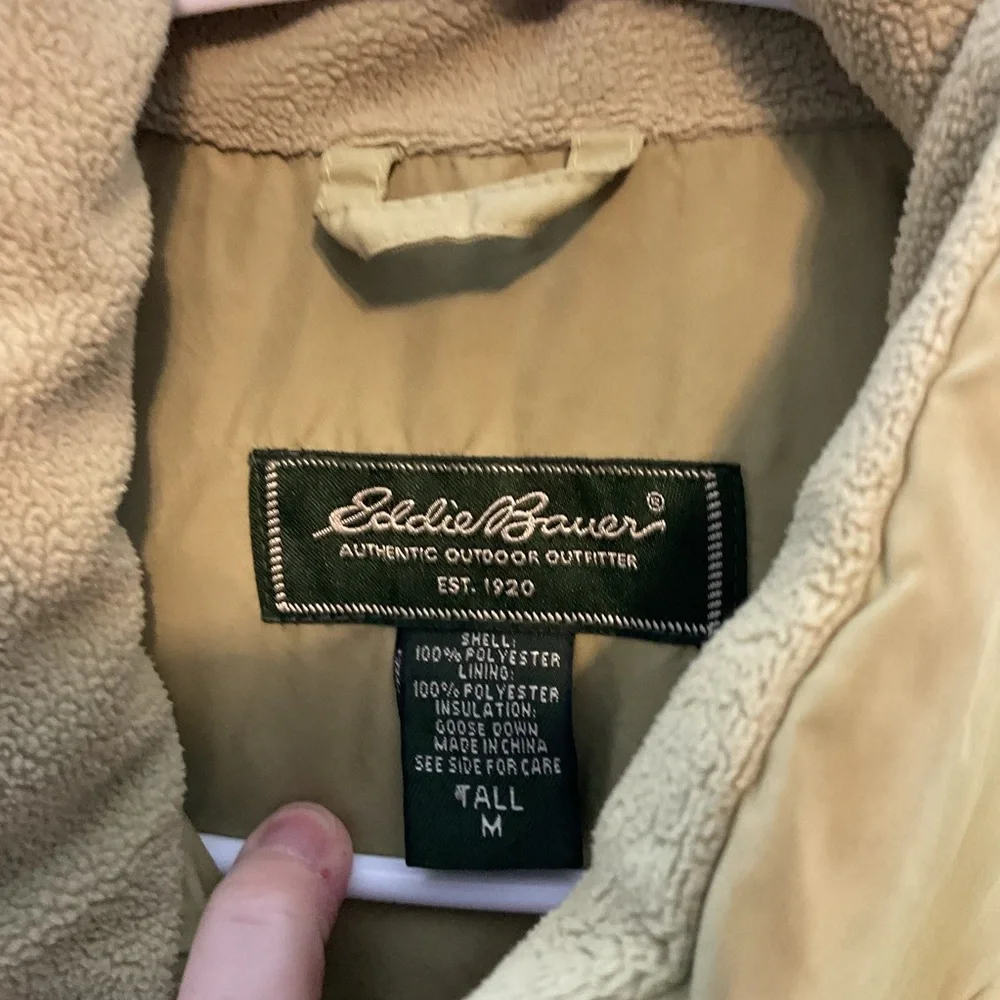 Eddie Bauer womens puffer vest med tall - Picture 3 of 9